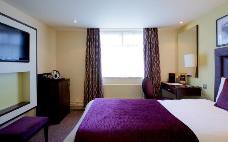 Manchester Airport Stanley Hotel, BW Signature Collection Handforth Buitenkant foto